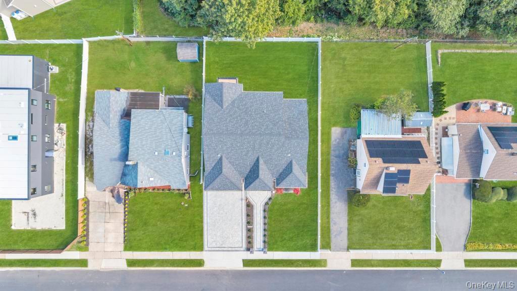 Single Family Short Nassau County, NY 11756, MLS-923792-9