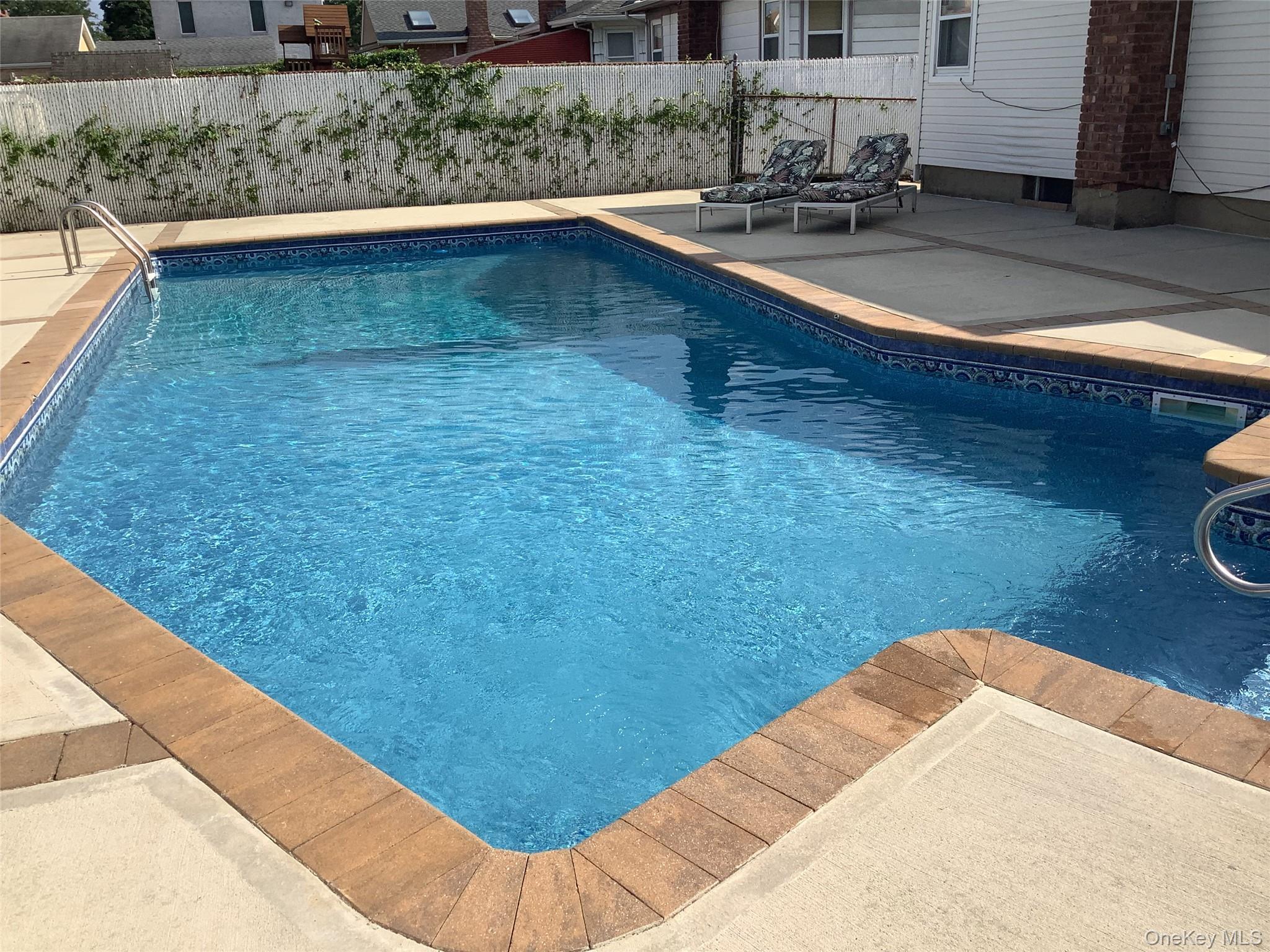 Single Family 80th  Queens, NY 11414, MLS-923794-7