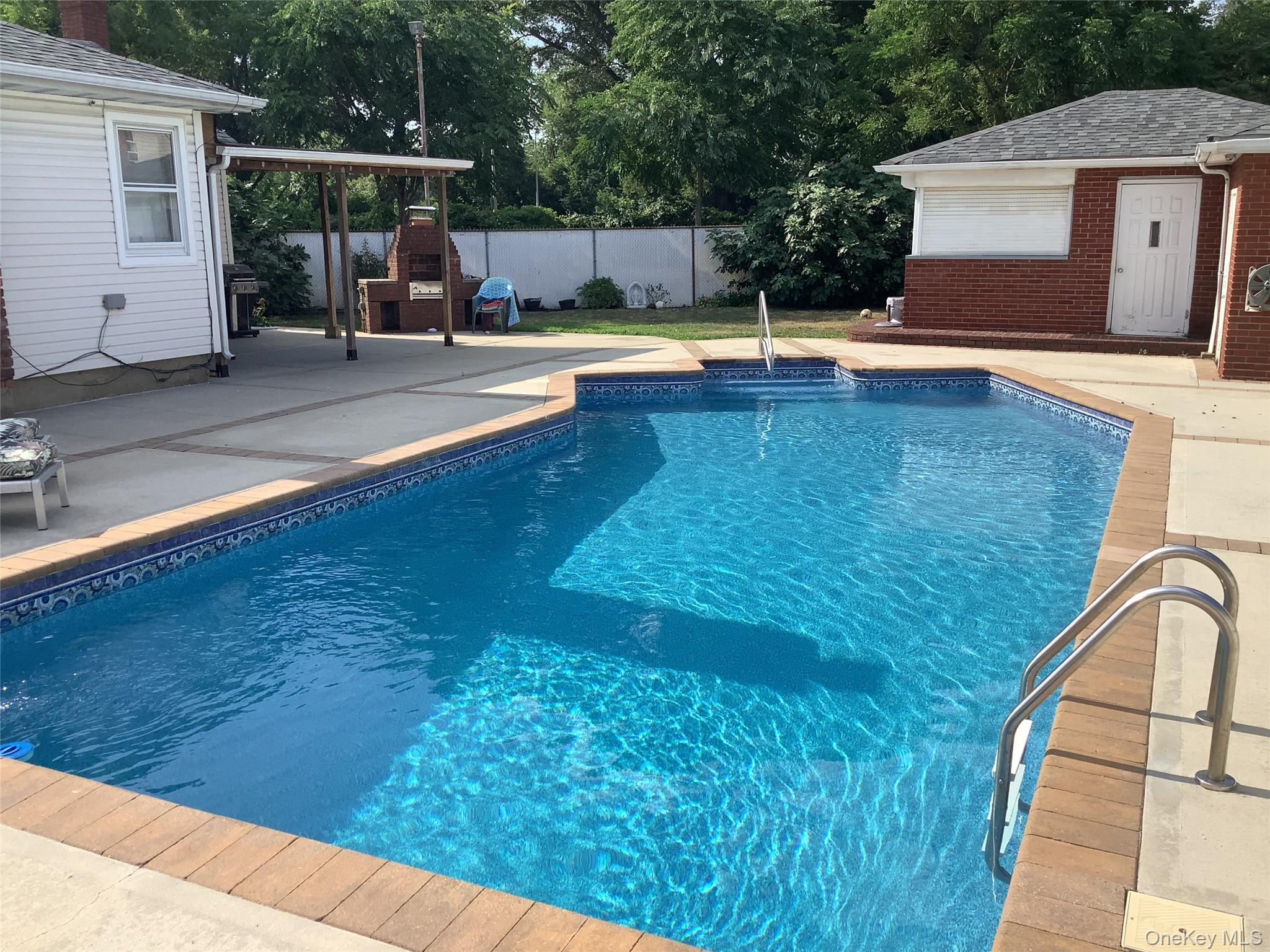 Single Family 80th  Queens, NY 11414, MLS-923794-8