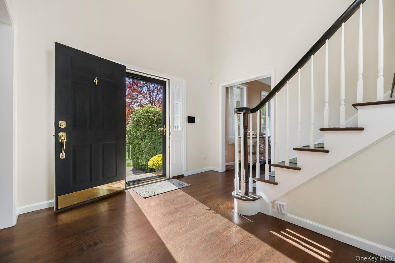 Single Family Mane  Dutchess County, NY 12564, MLS-923816-14