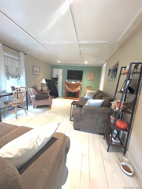 Single Family Green  Suffolk County, NY 11961, MLS-923860-11