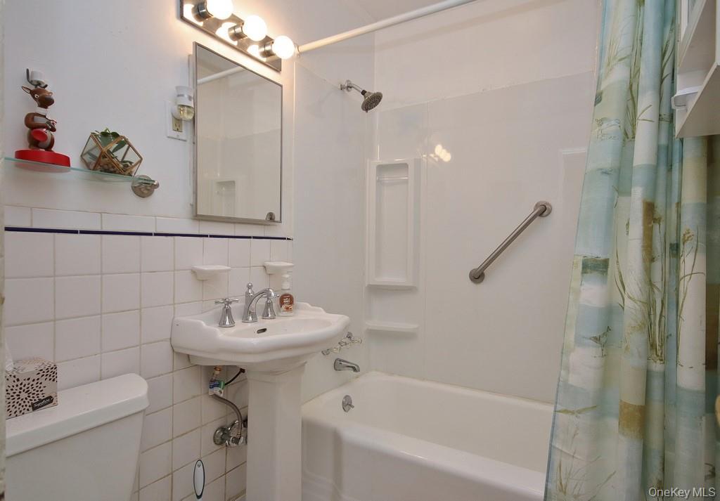 Single Family Grandview  Westchester County, NY 10562, MLS-923861-9