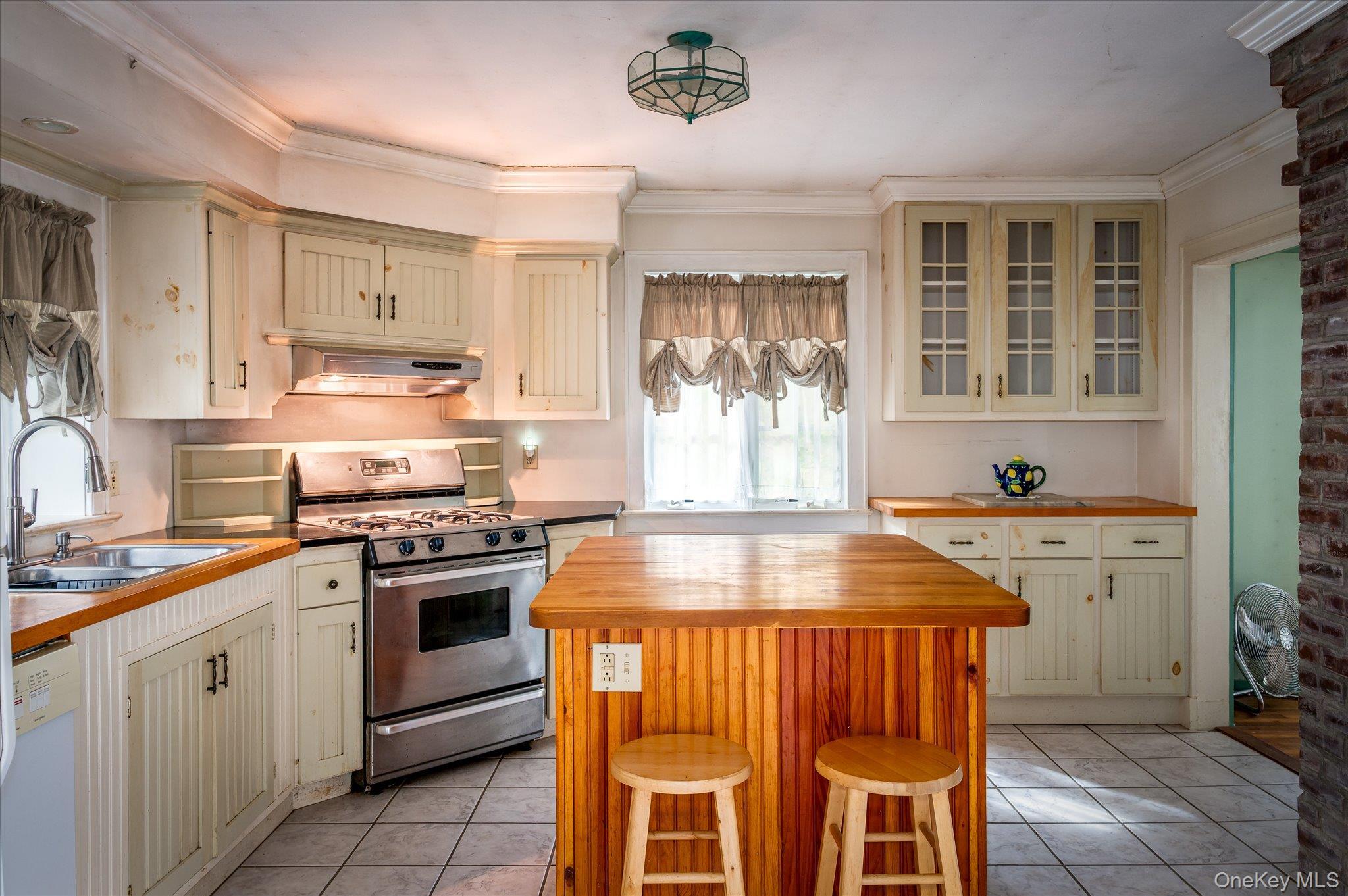 Single Family Hoyt  Dutchess County, NY 12594, MLS-923870-11