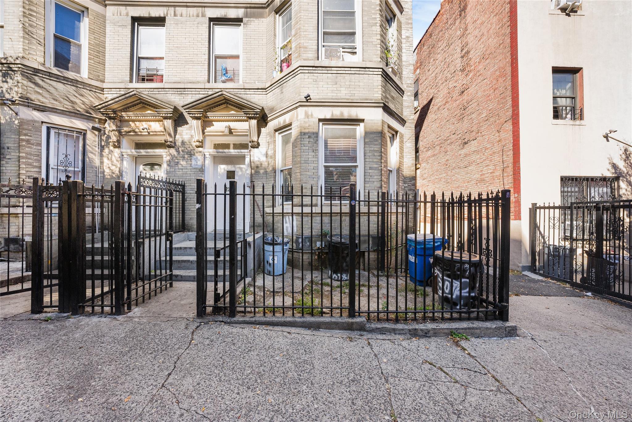 Single Family Loring  Bronx, NY 10468, MLS-923882-4