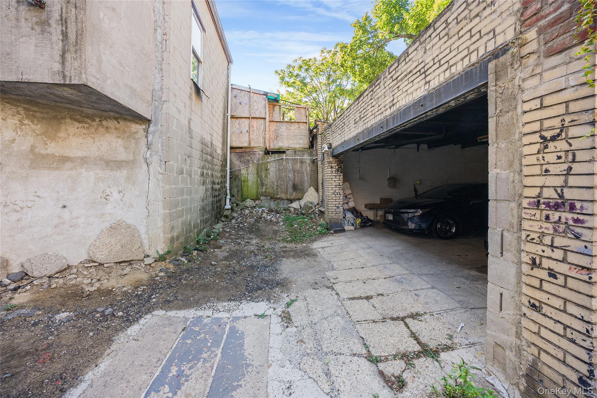 Single Family Loring  Bronx, NY 10468, MLS-923882-5