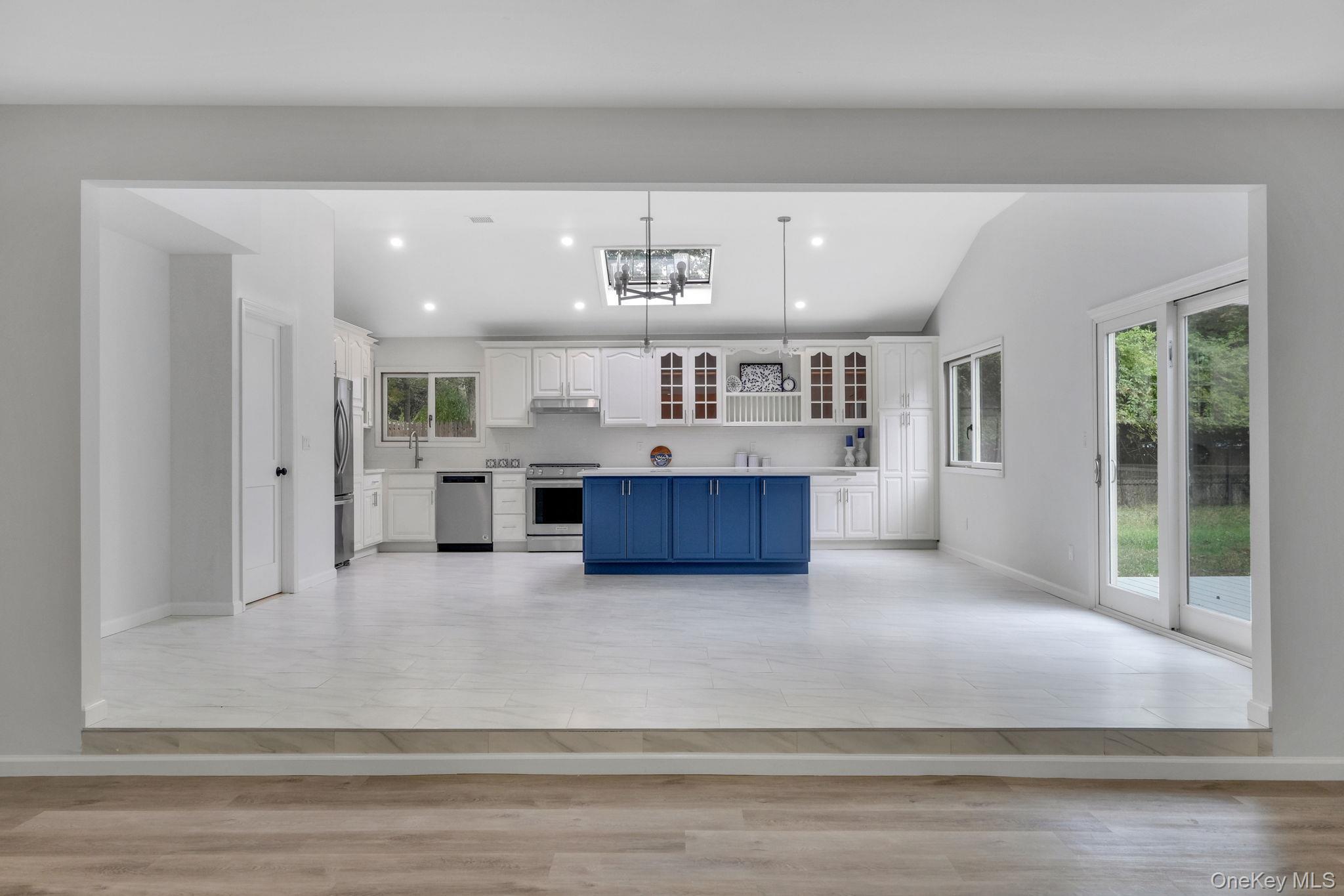 Single Family Wildwood  Suffolk County, NY 11961, MLS-923883-4