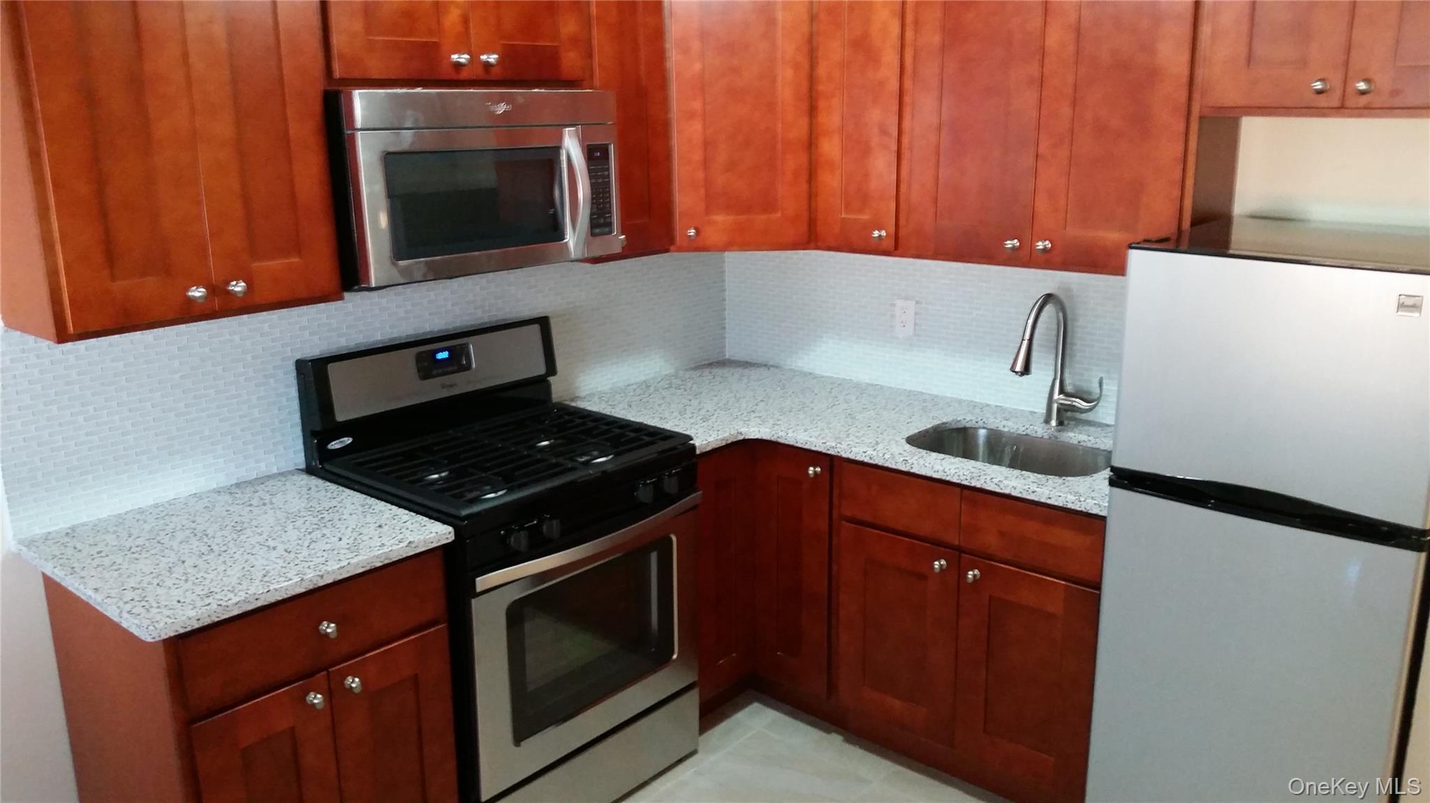 Single Family Kearney  Bronx, NY 10465, MLS-923884-6