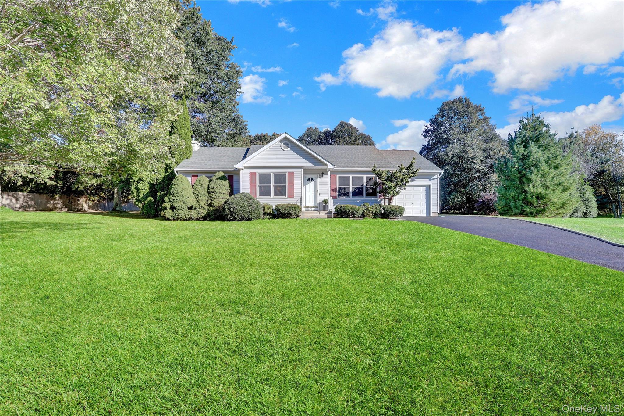 Single Family Baywood  Suffolk County, NY 11933, MLS-923891-22