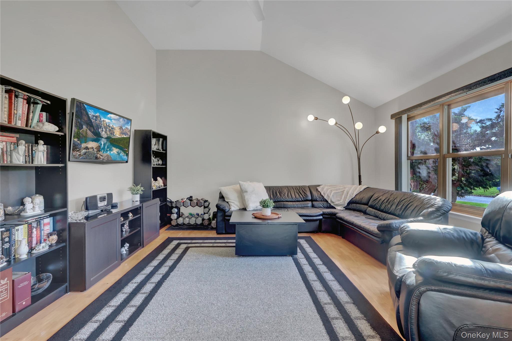 Single Family Baywood  Suffolk County, NY 11933, MLS-923891-4