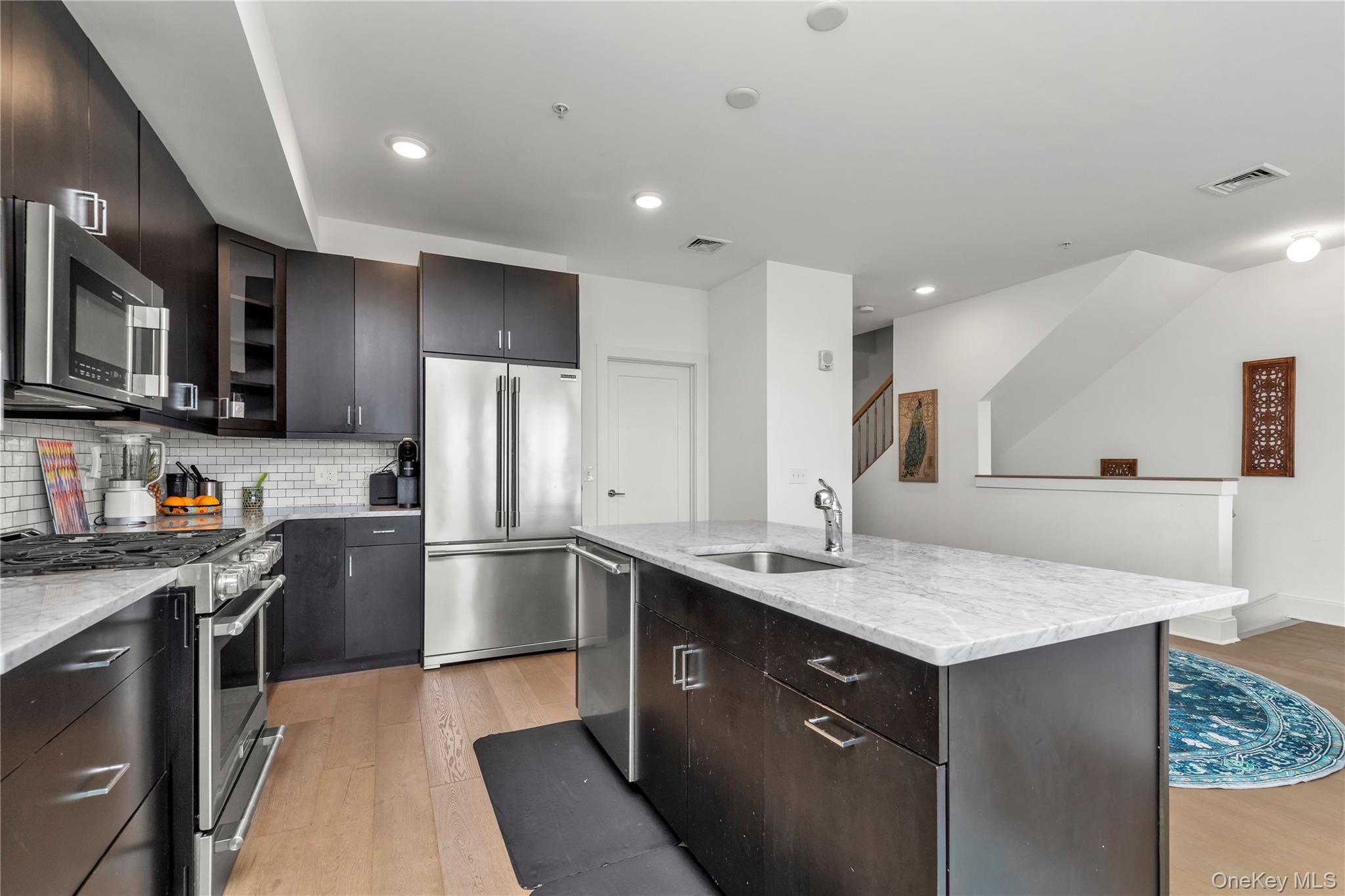 Condo Marina Point Nassau County, NY 11518, MLS-923907-12