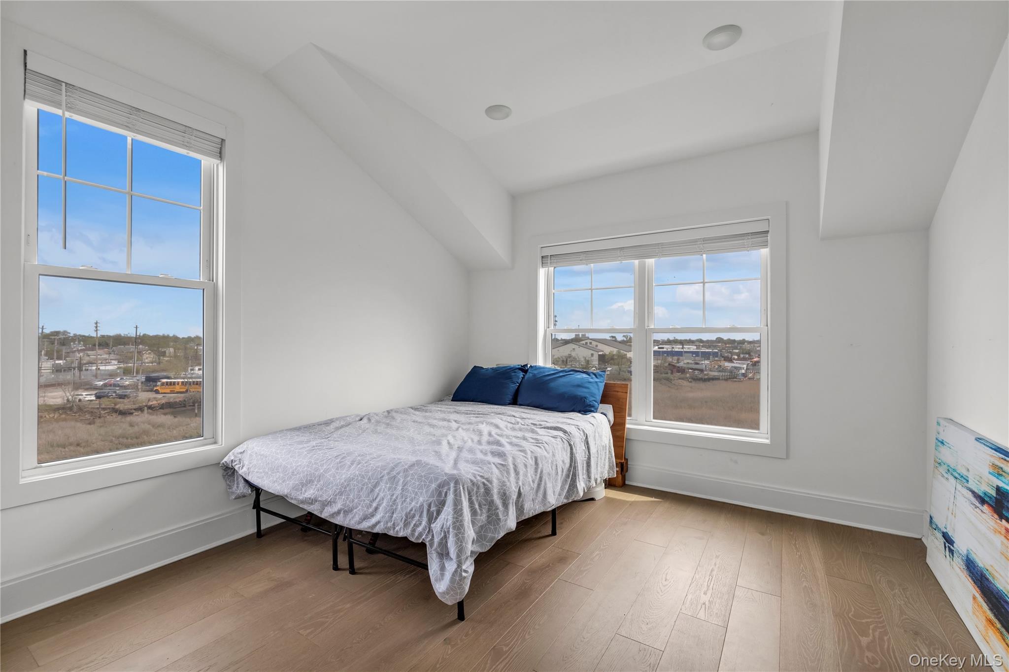 Condo Marina Point Nassau County, NY 11518, MLS-923907-21