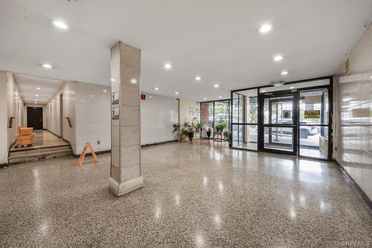 Coop 60th  Ave  Queens, NY 11373, MLS-923944-15