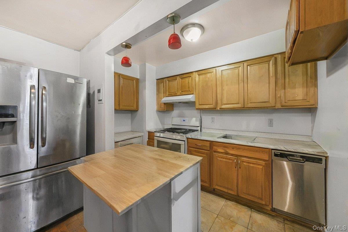 Coop 60th  Ave  Queens, NY 11373, MLS-923944-2