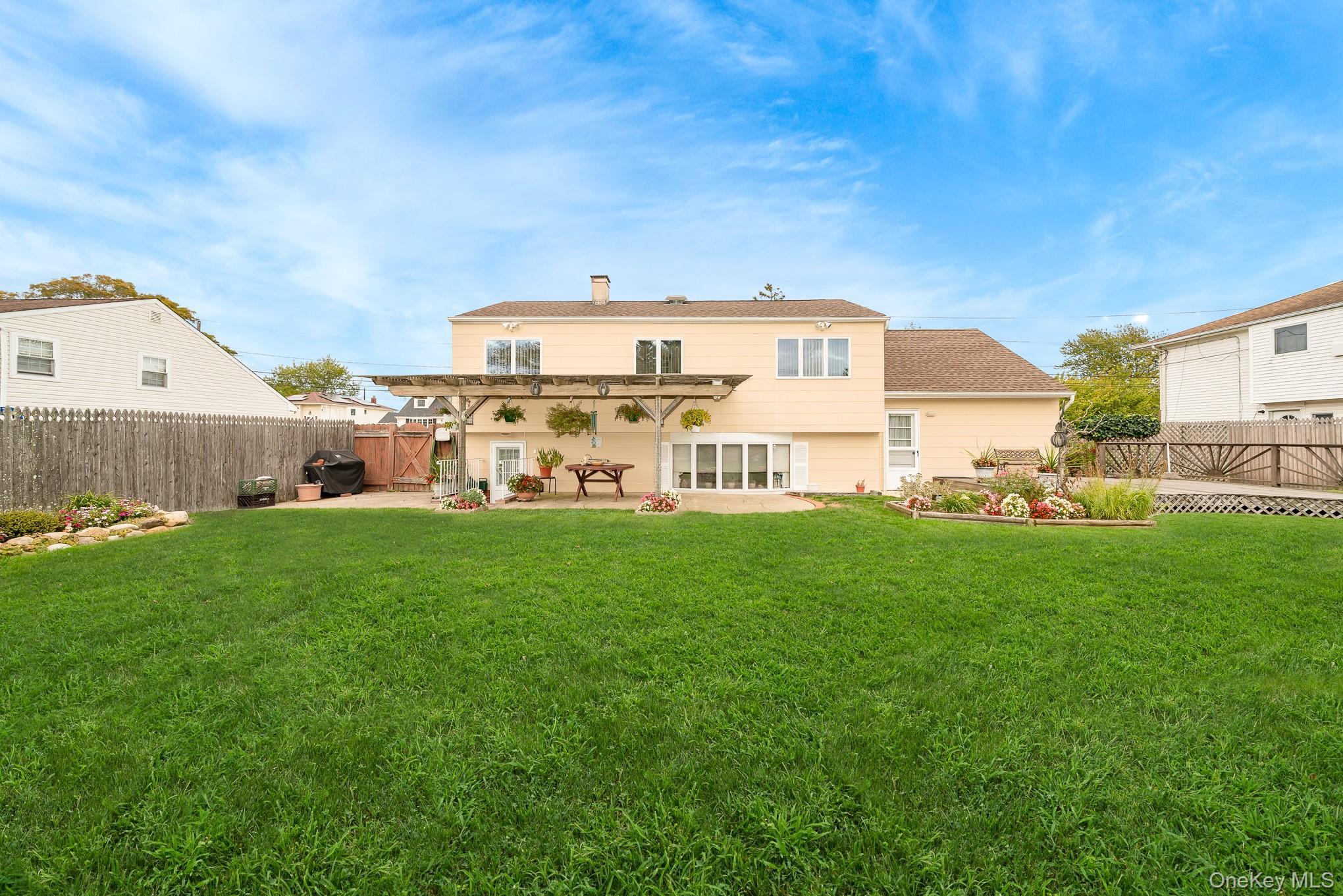 Single Family Lido Suffolk County, NY 11757, MLS-923945-23