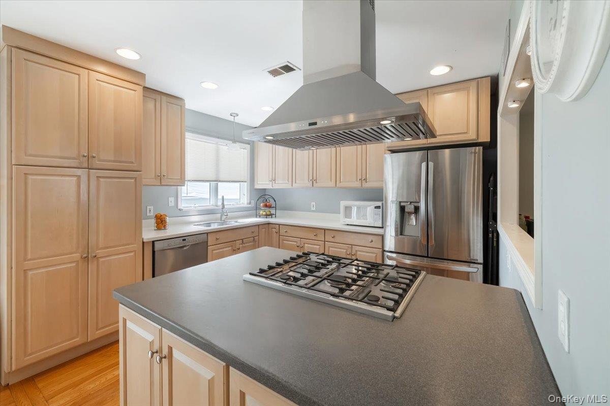 Single Family Van Orden  Rockland County, NY 10901, MLS-923951-13