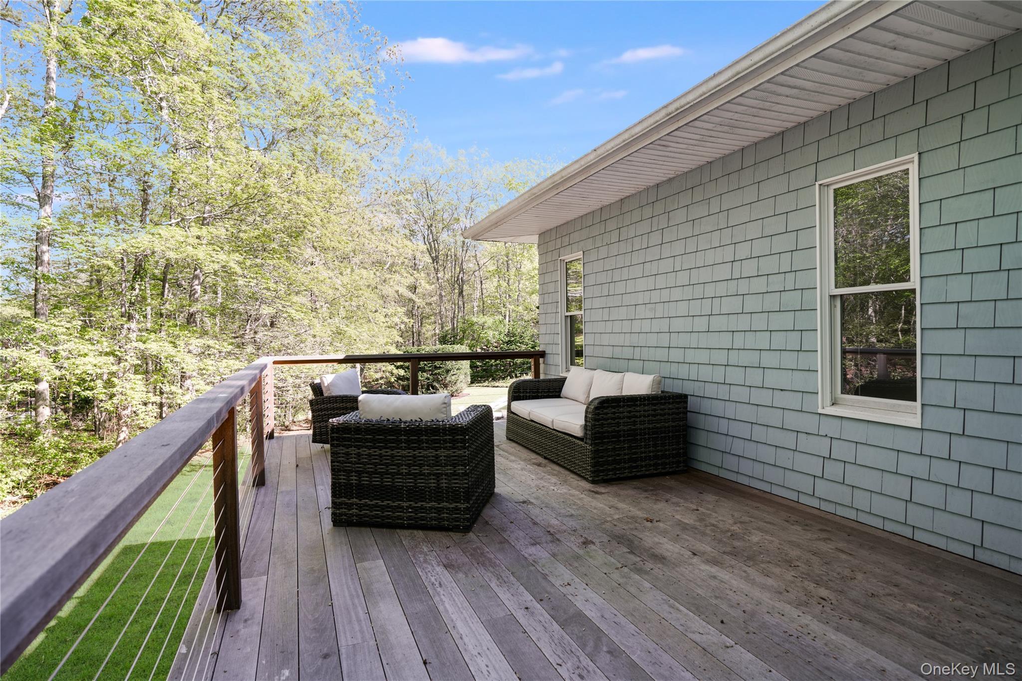 Single Family Avenue Suffolk County, NY 11946, MLS-923978-36