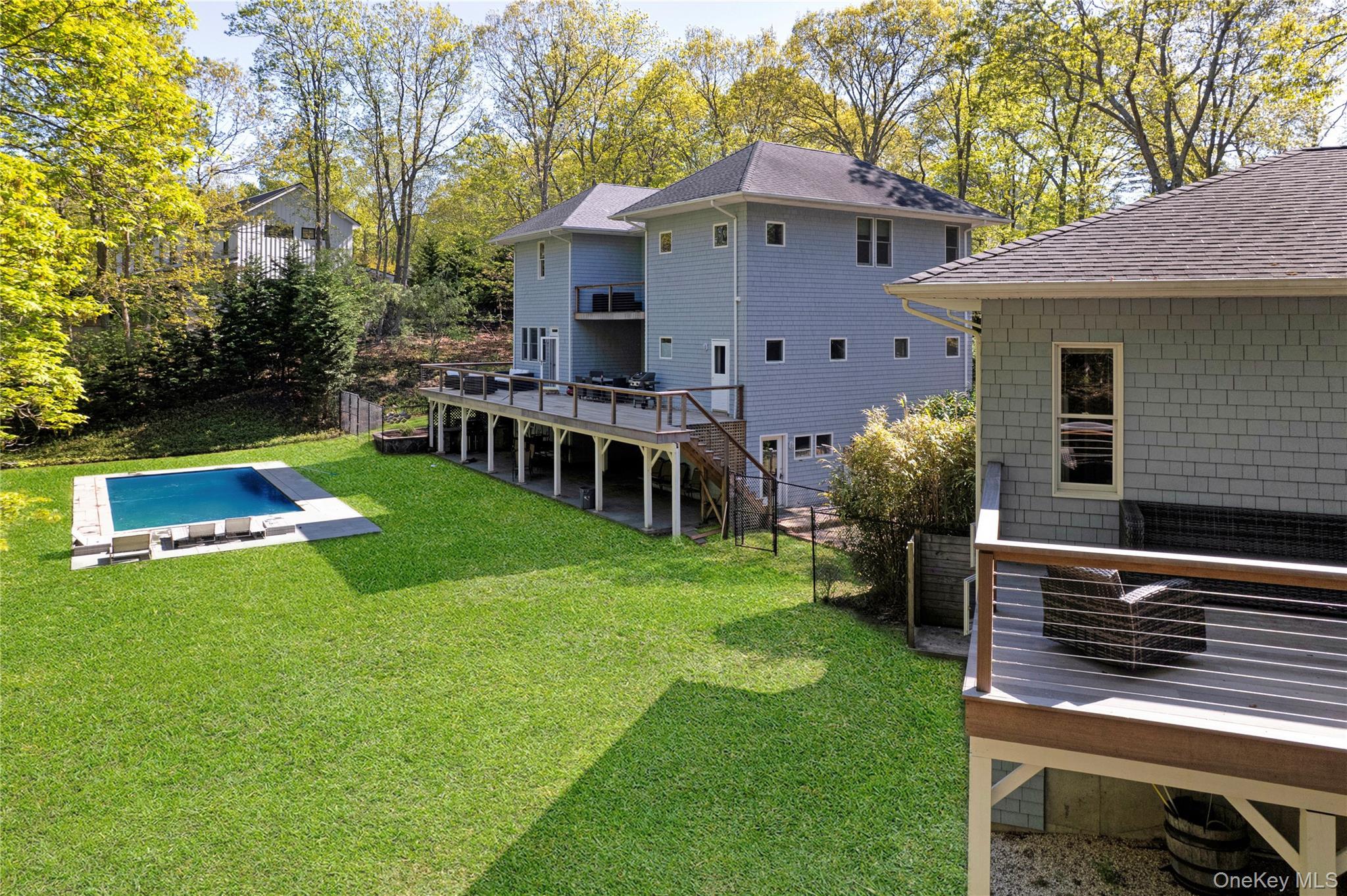 Single Family Avenue Suffolk County, NY 11946, MLS-923978-40