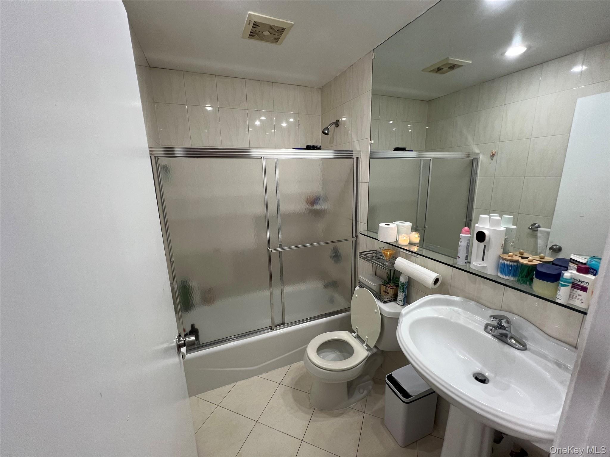 Single Family Roosevelt Queens, NY 11354, MLS-924002-18