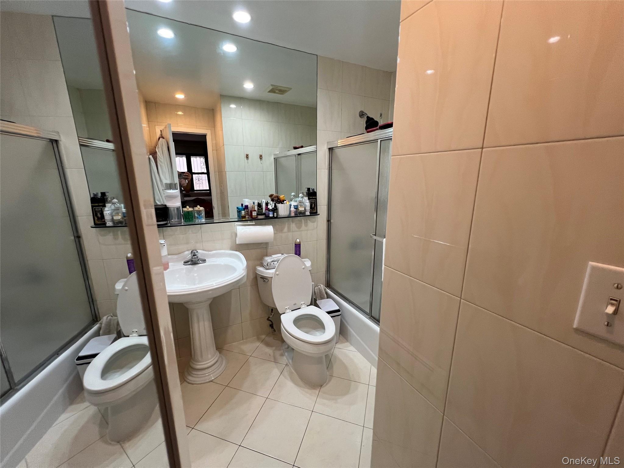 Single Family Roosevelt Queens, NY 11354, MLS-924002-19