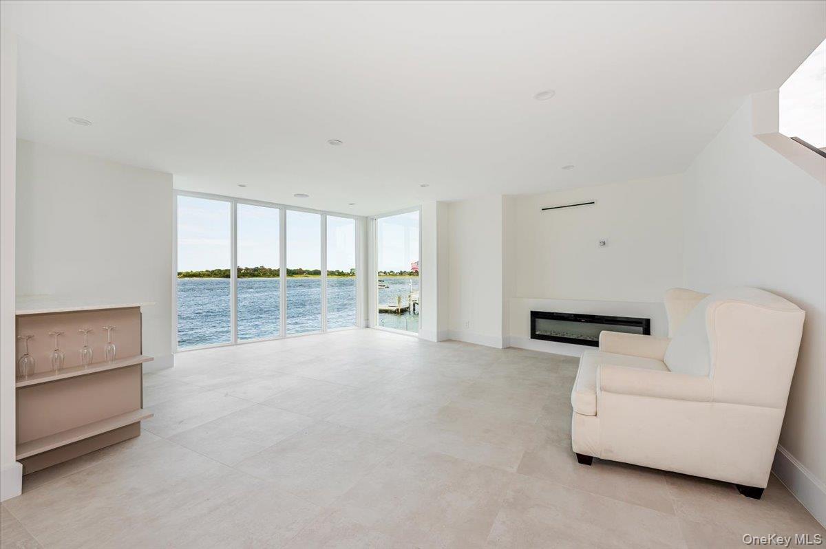 Single Family Albany Nassau County, NY 11509, MLS-924009-3