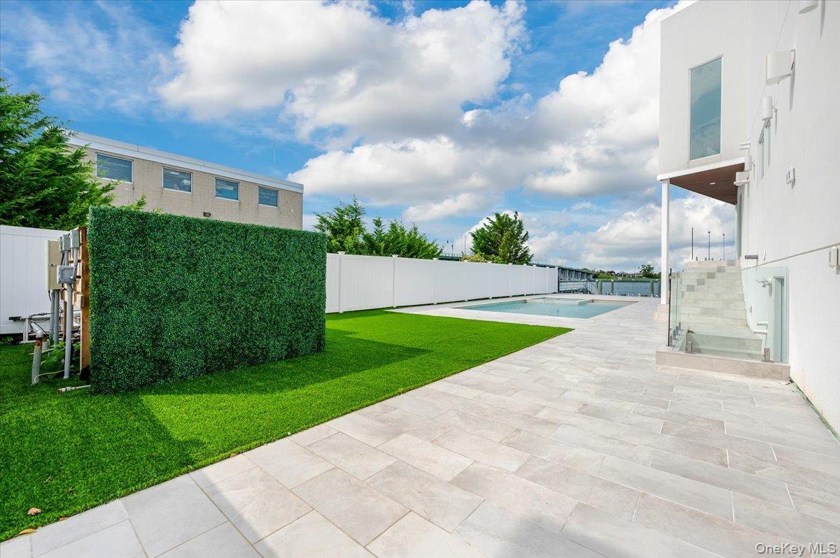 Single Family Albany Nassau County, NY 11509, MLS-924009-37