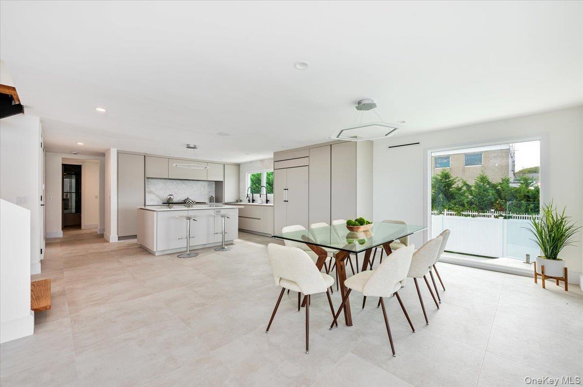 Single Family Albany Nassau County, NY 11509, MLS-924009-7