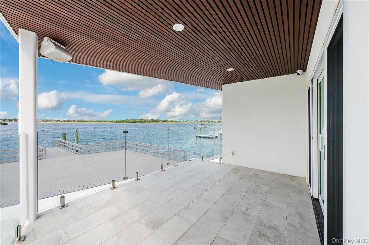 Single Family Albany Nassau County, NY 11509, MLS-924009-9