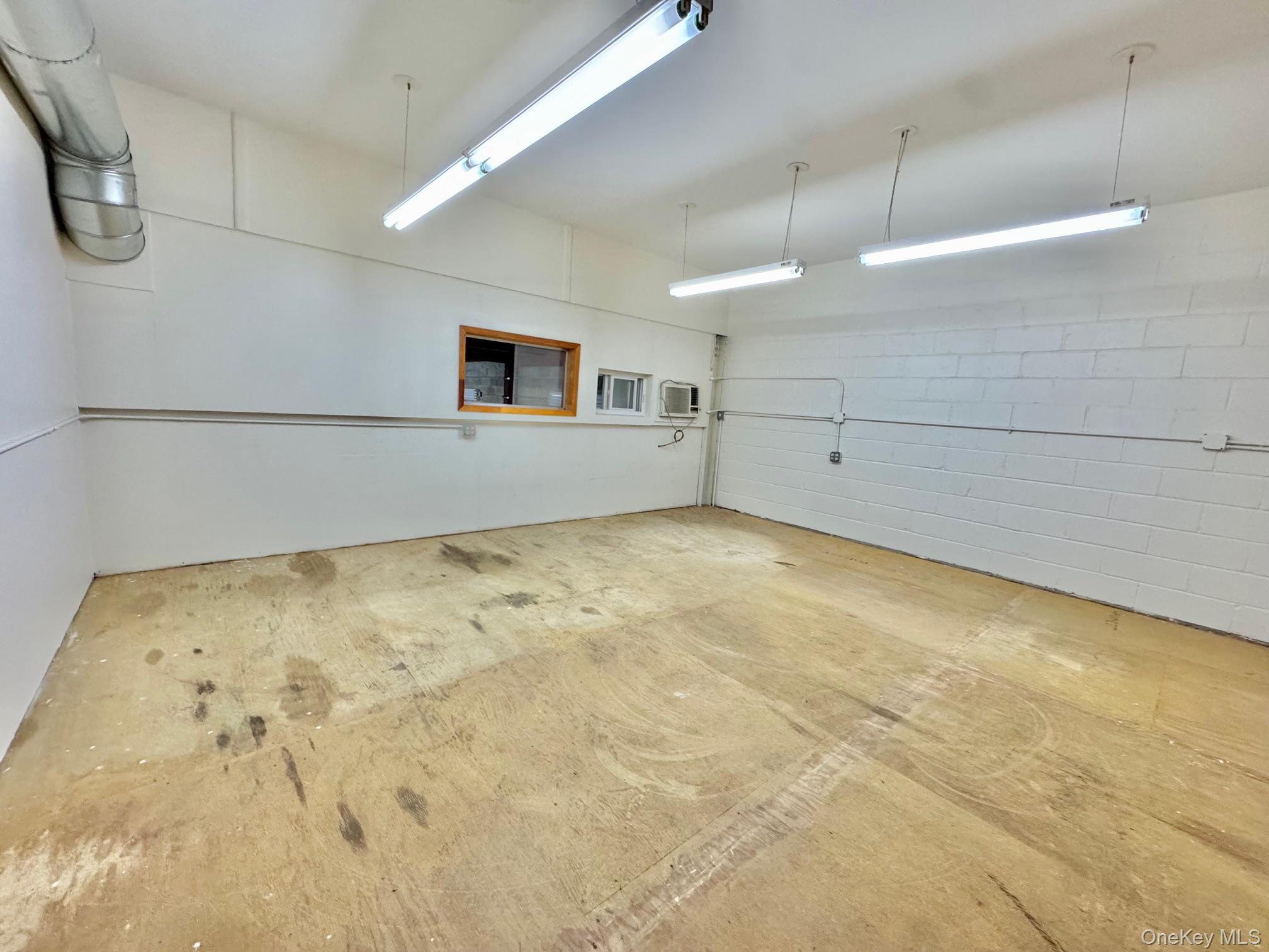 Commercial Lease 62nd Brooklyn, NY 11220, MLS-924011-8