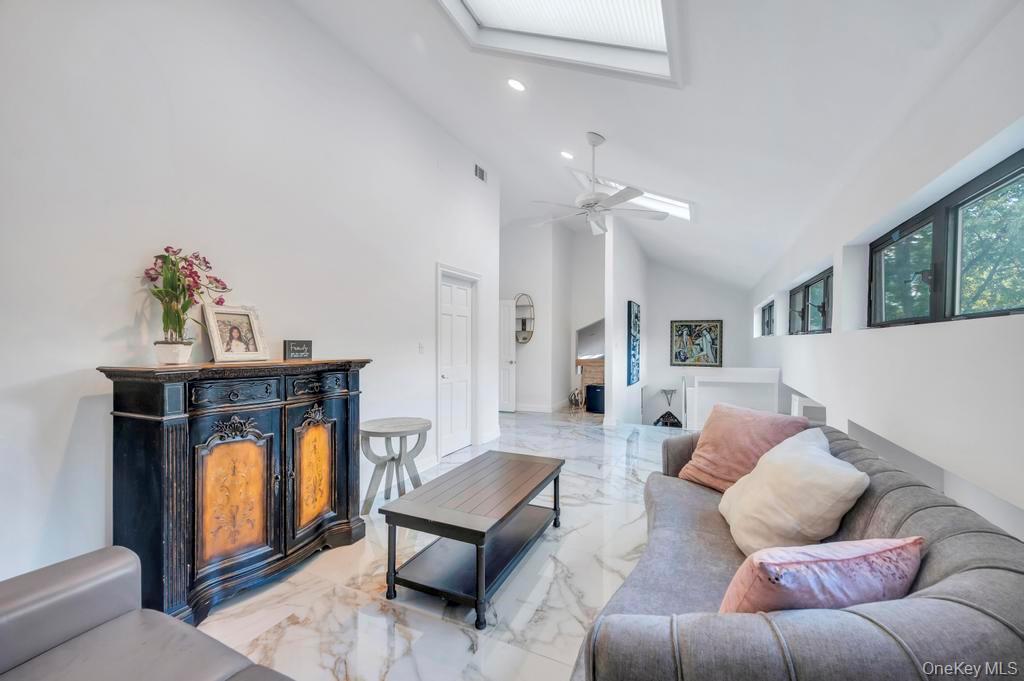 Single Family Fox Hollow Ridings Suffolk County, NY 11768, MLS-924019-26