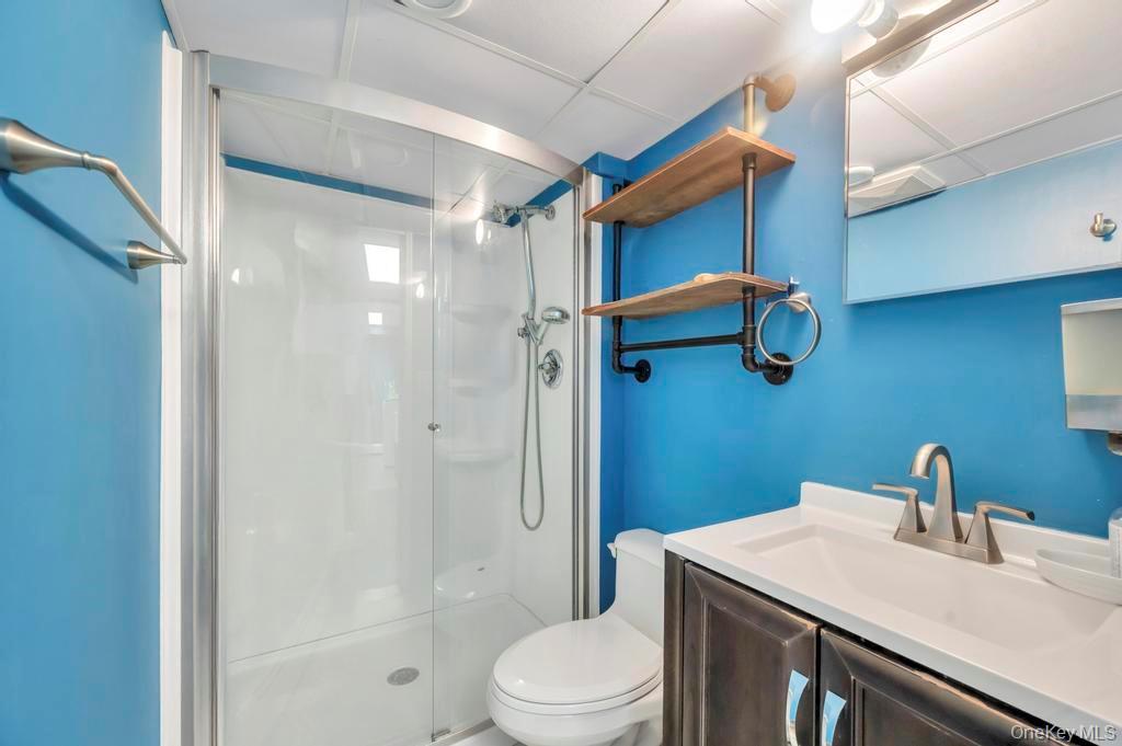 Single Family Fox Hollow Ridings Suffolk County, NY 11768, MLS-924019-34