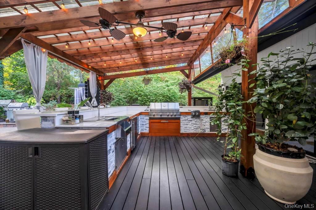 Single Family Fox Hollow Ridings Suffolk County, NY 11768, MLS-924019-38