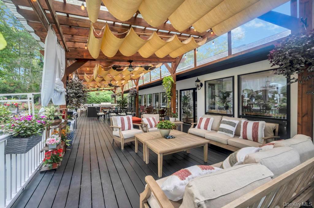 Single Family Fox Hollow Ridings Suffolk County, NY 11768, MLS-924019-42