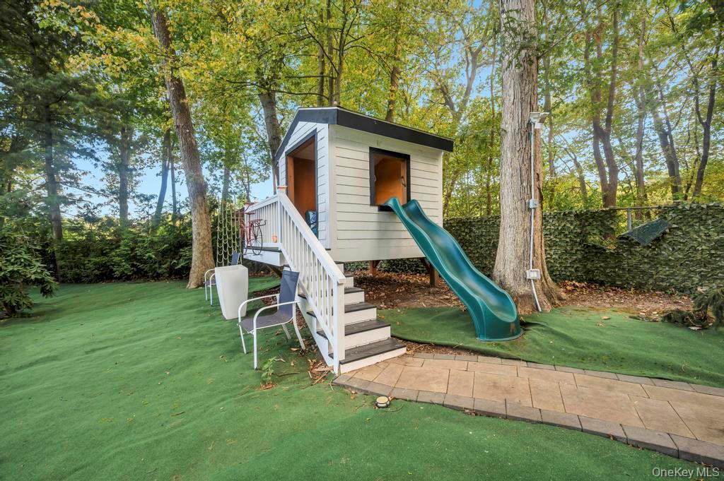 Single Family Fox Hollow Ridings Suffolk County, NY 11768, MLS-924019-47