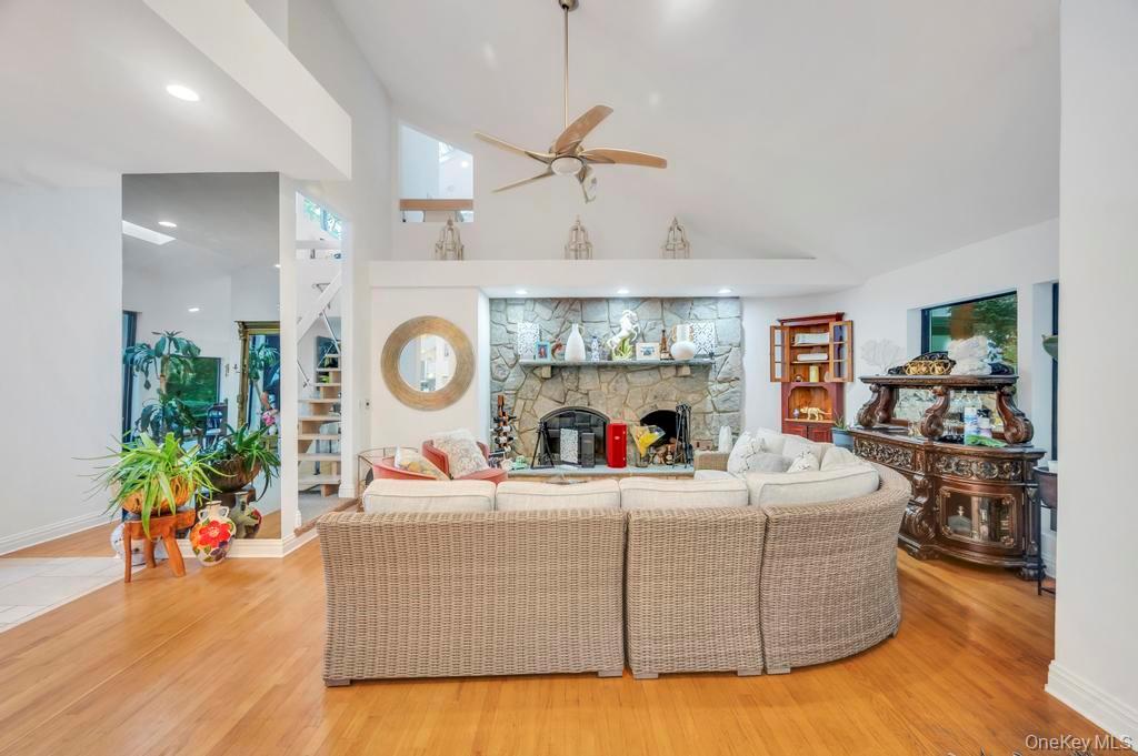 Single Family Fox Hollow Ridings Suffolk County, NY 11768, MLS-924019-5