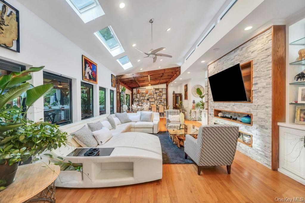 Single Family Fox Hollow Ridings Suffolk County, NY 11768, MLS-924019-6