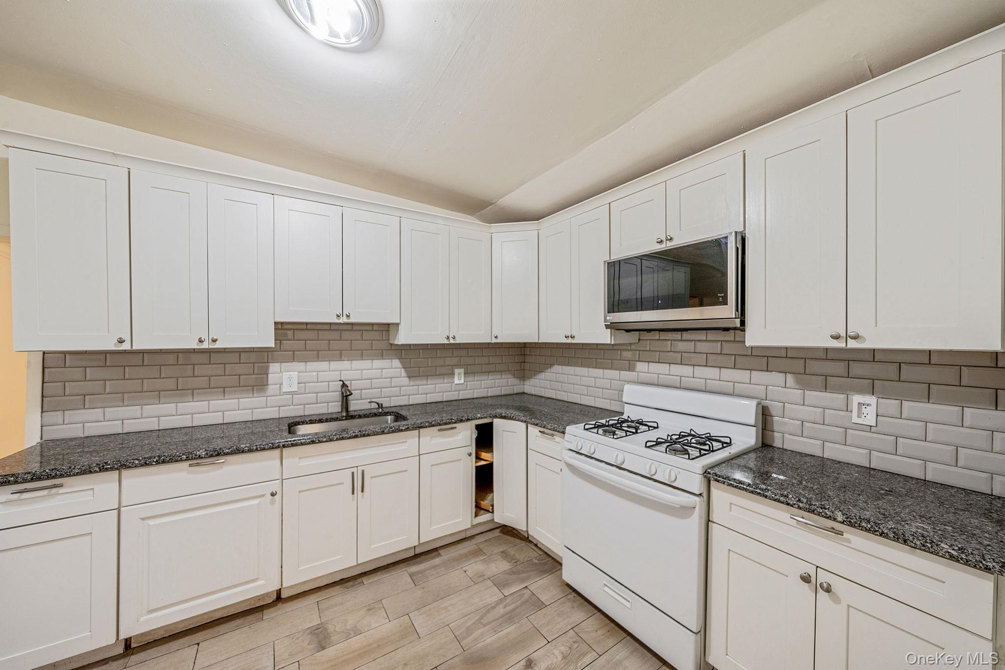 Single Family 129th  Queens, NY 11420, MLS-924027-7