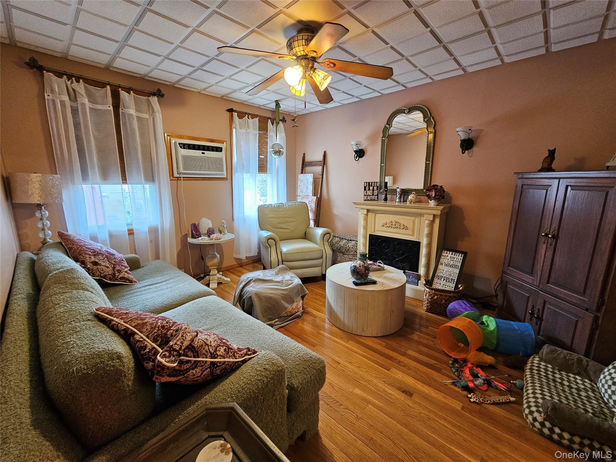 Single Family 79th  Queens, NY 11385, MLS-924038-3