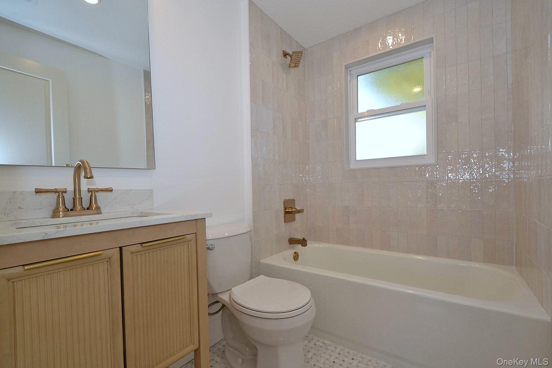 Single Family Clinton  Suffolk County, NY 11934, MLS-924077-17