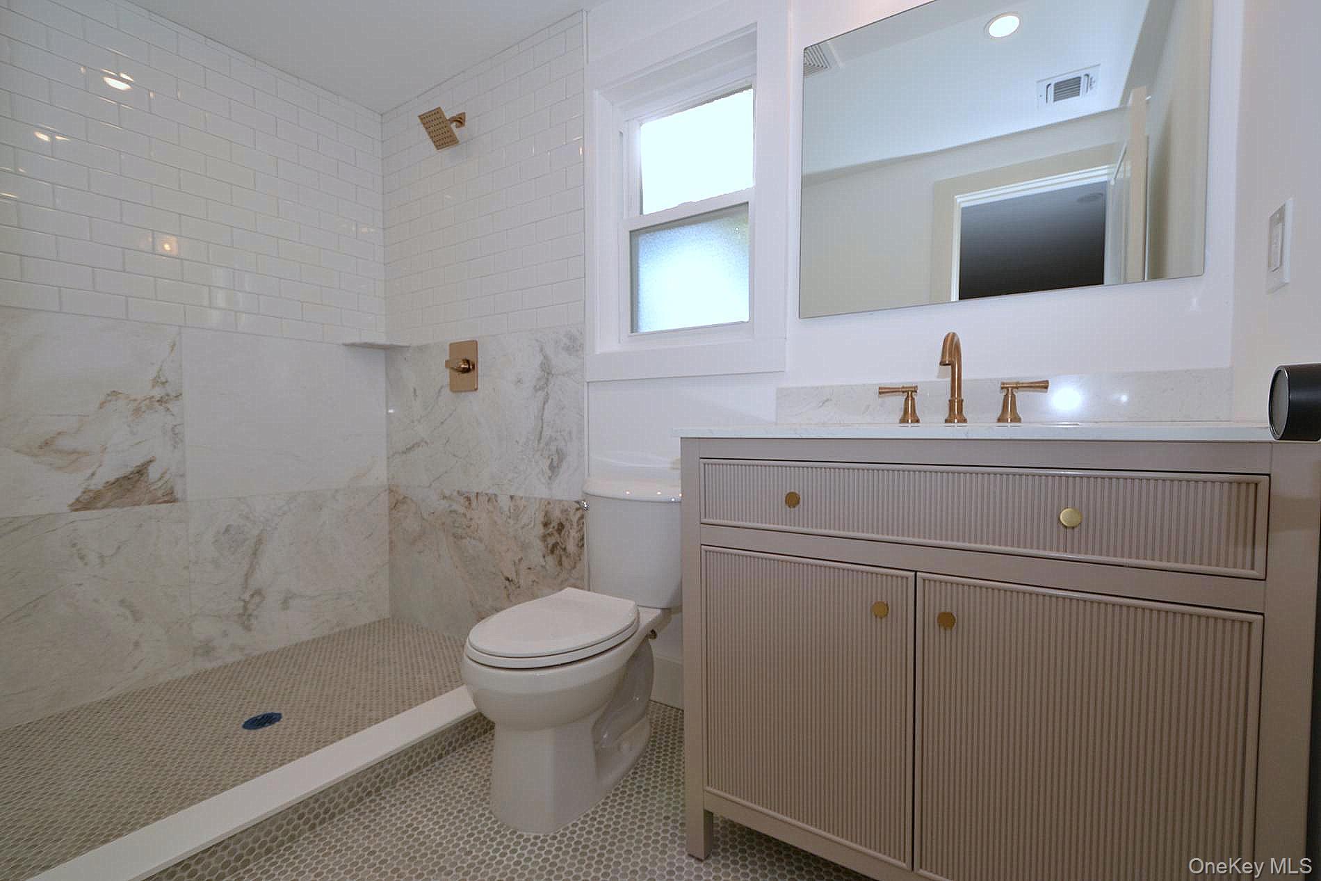 Single Family Clinton  Suffolk County, NY 11934, MLS-924077-18