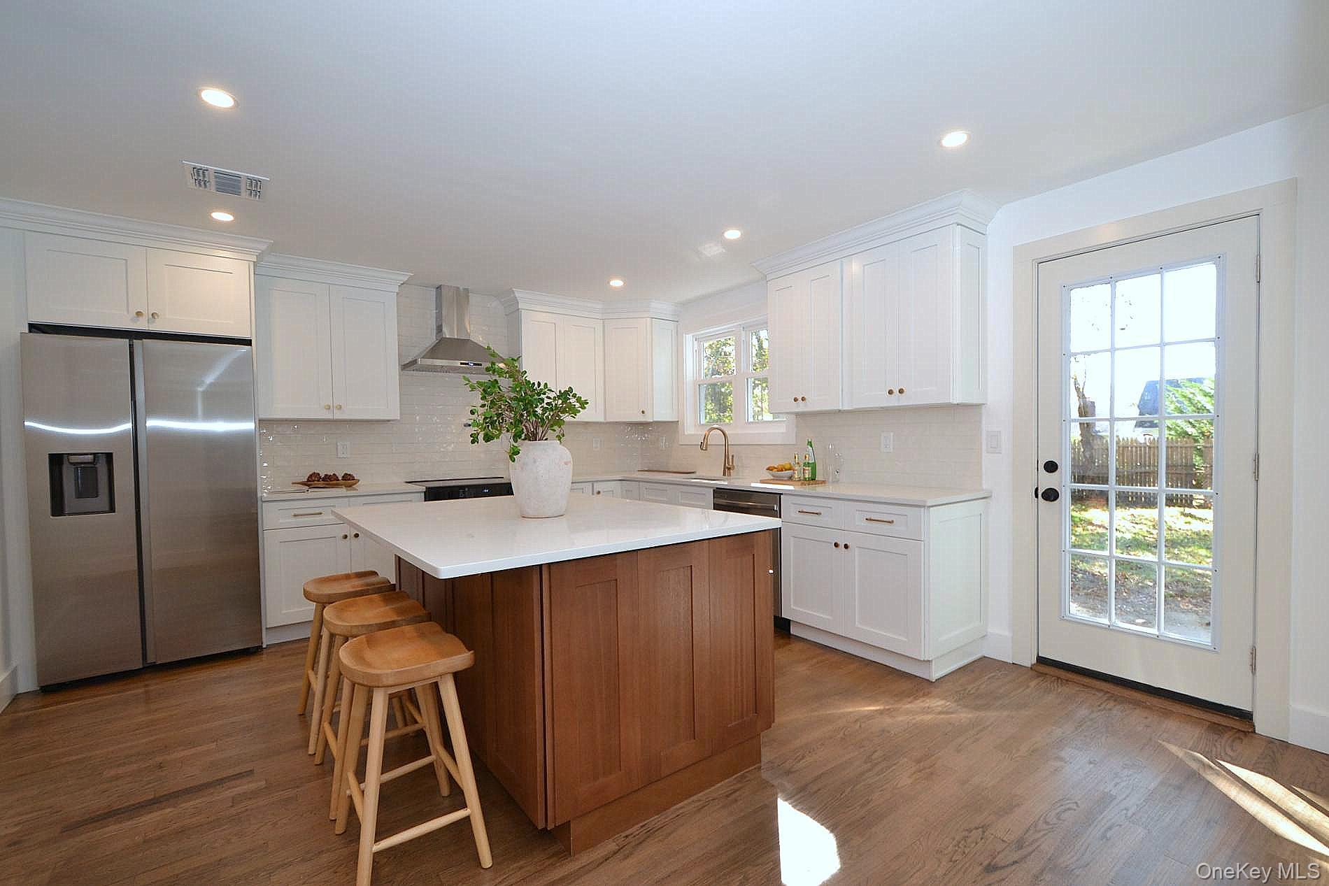 Single Family Clinton  Suffolk County, NY 11934, MLS-924077-2