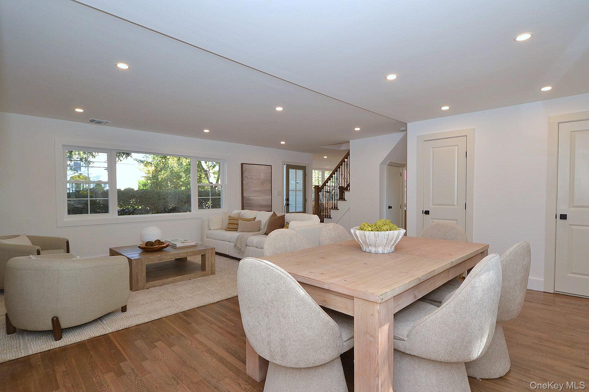 Single Family Clinton  Suffolk County, NY 11934, MLS-924077-6