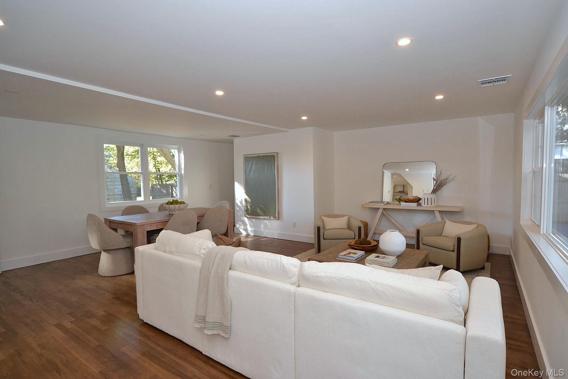 Single Family Clinton  Suffolk County, NY 11934, MLS-924077-8