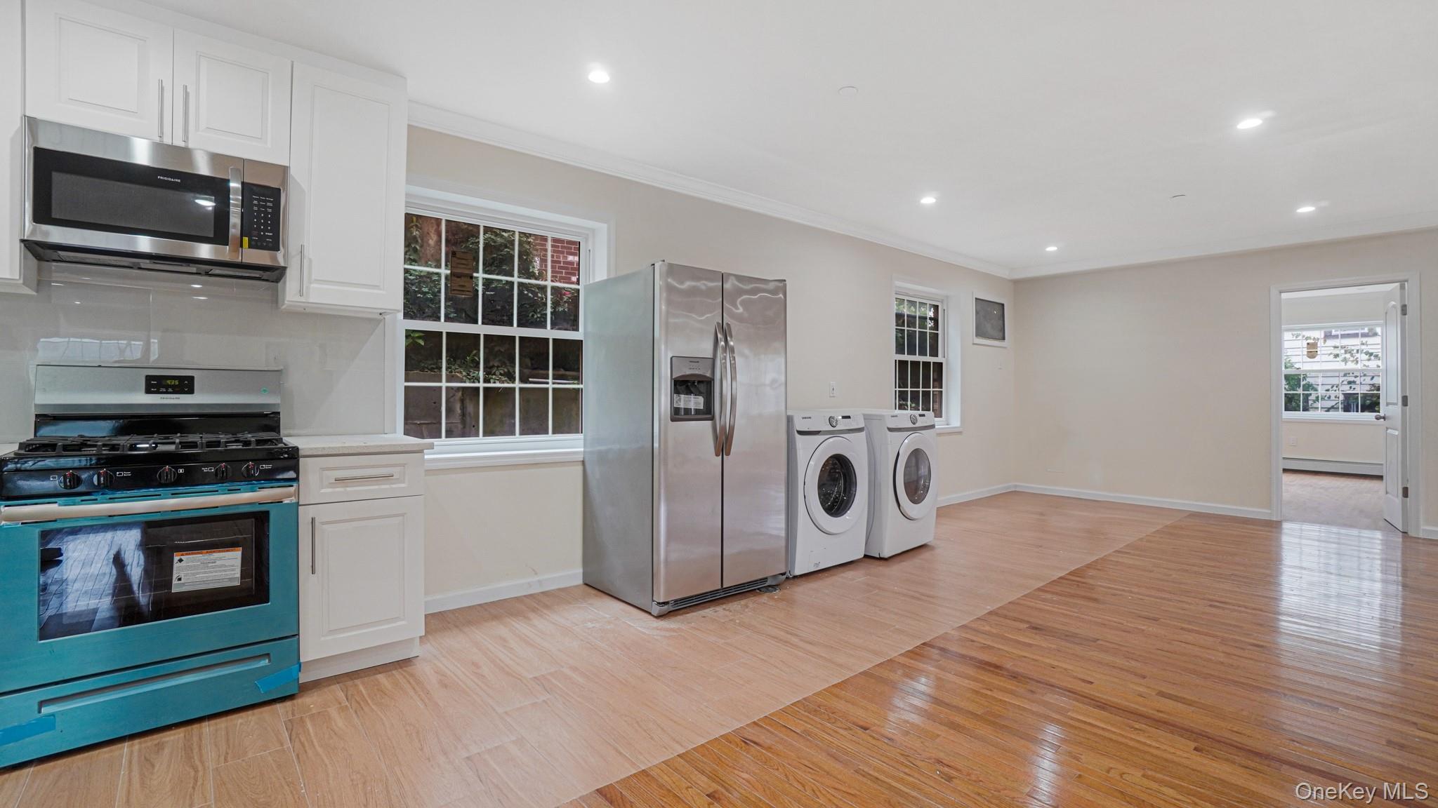 Single Family 85th Queens, NY 11432, MLS-924081-11