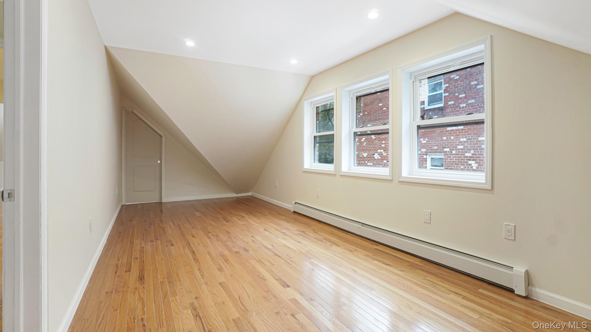 Single Family 85th Queens, NY 11432, MLS-924081-34