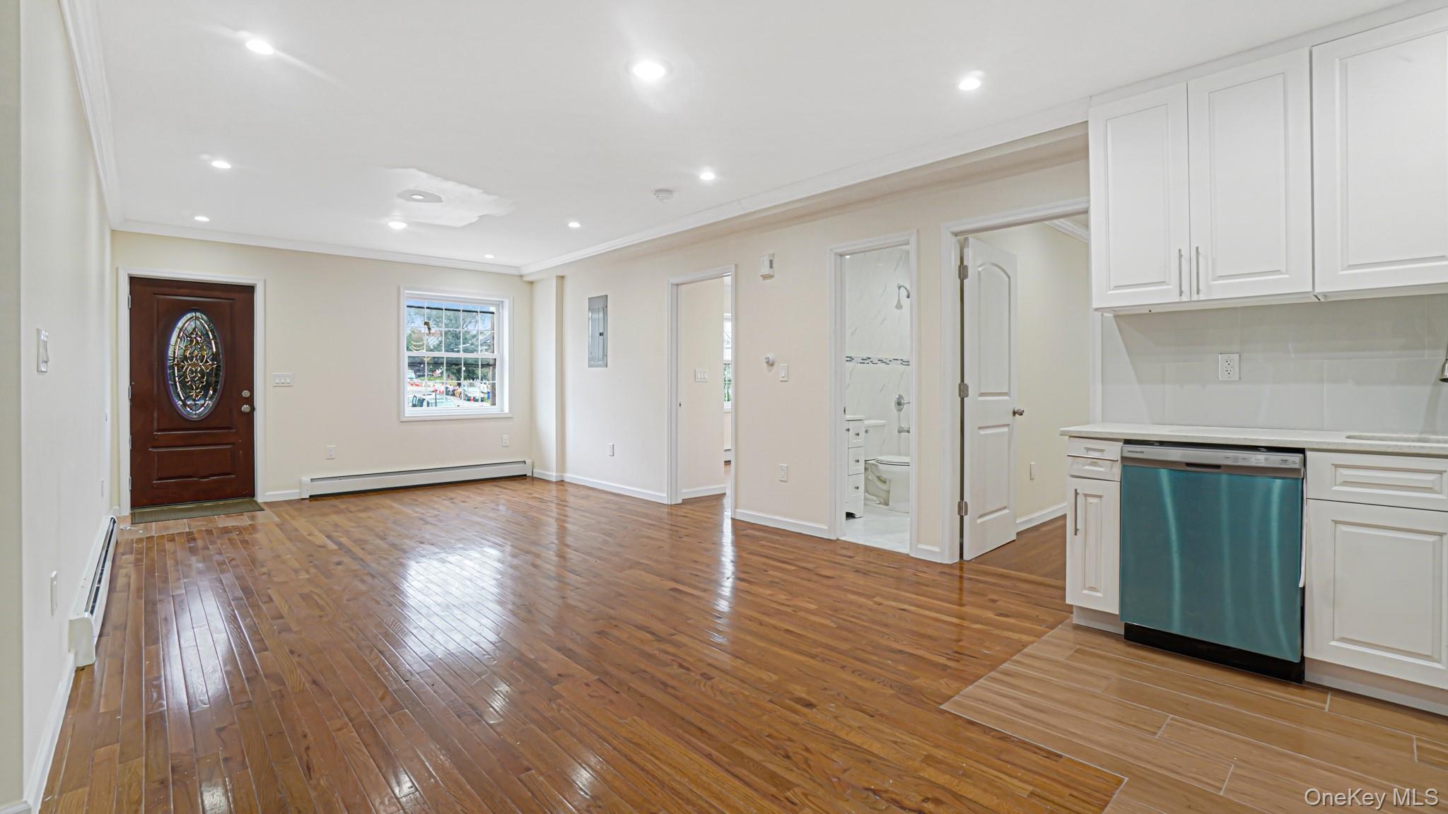 Single Family 85th Queens, NY 11432, MLS-924081-9