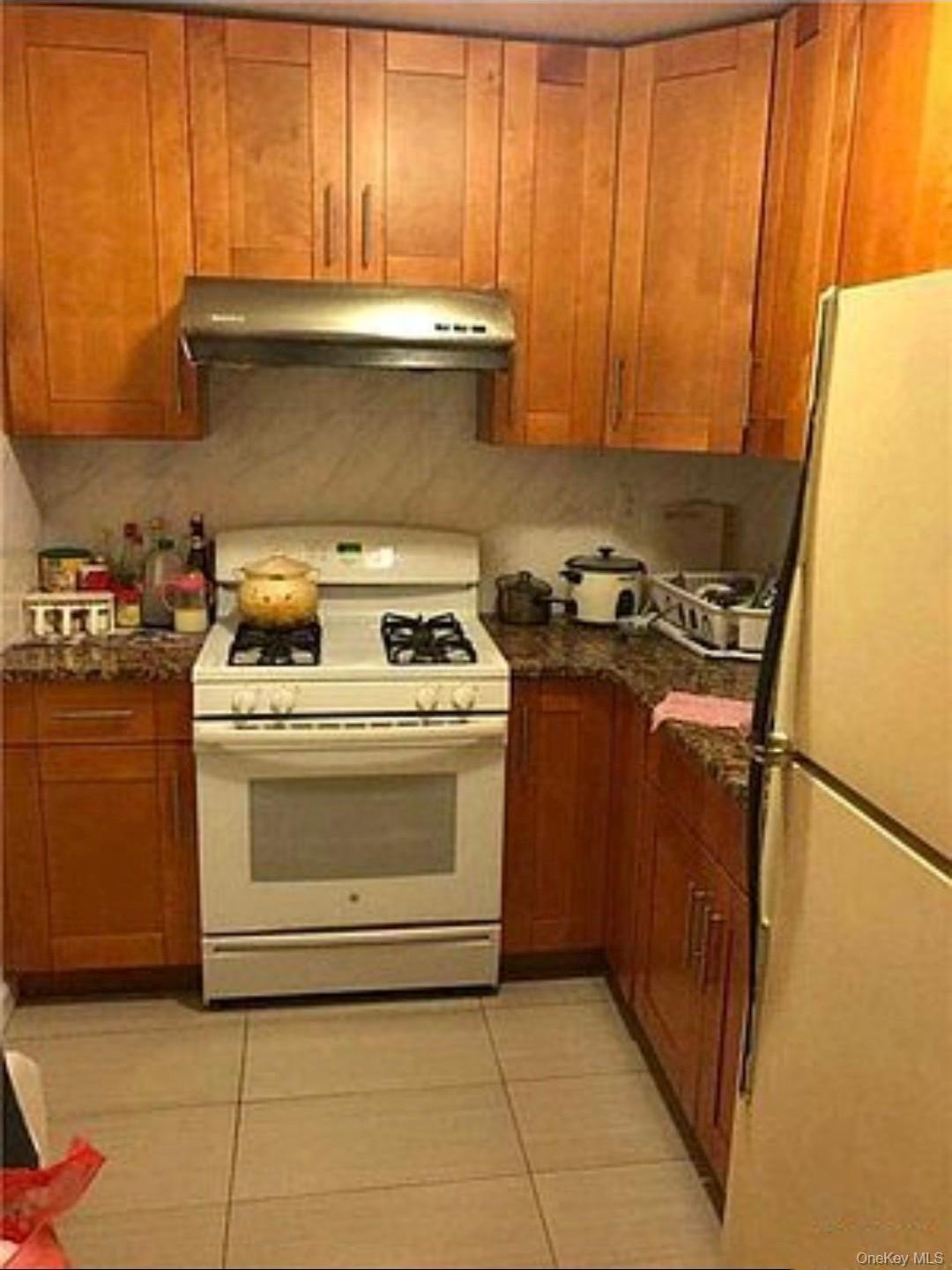 Condo Sanford  Queens, NY 11355, MLS-924082-6