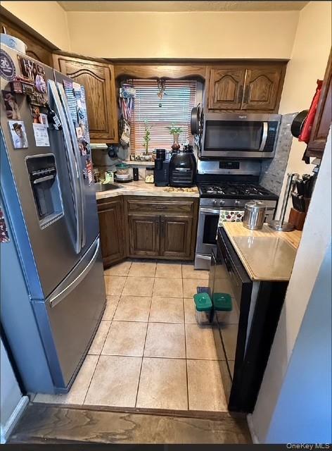 Single Family Davis  Bronx, NY 10465, MLS-924084-2