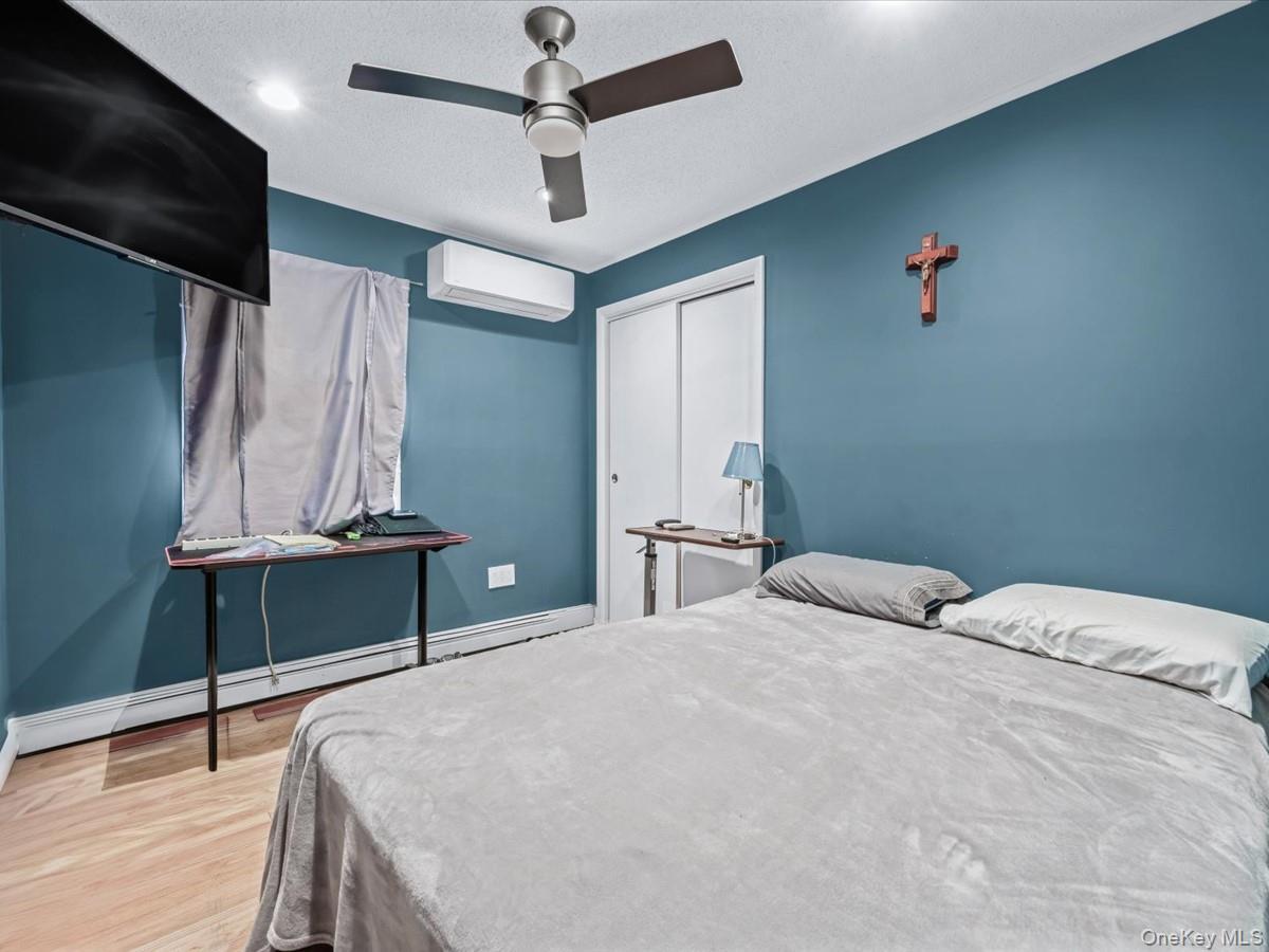 Single Family Limetree Suffolk County, NY 11949, MLS-924086-13