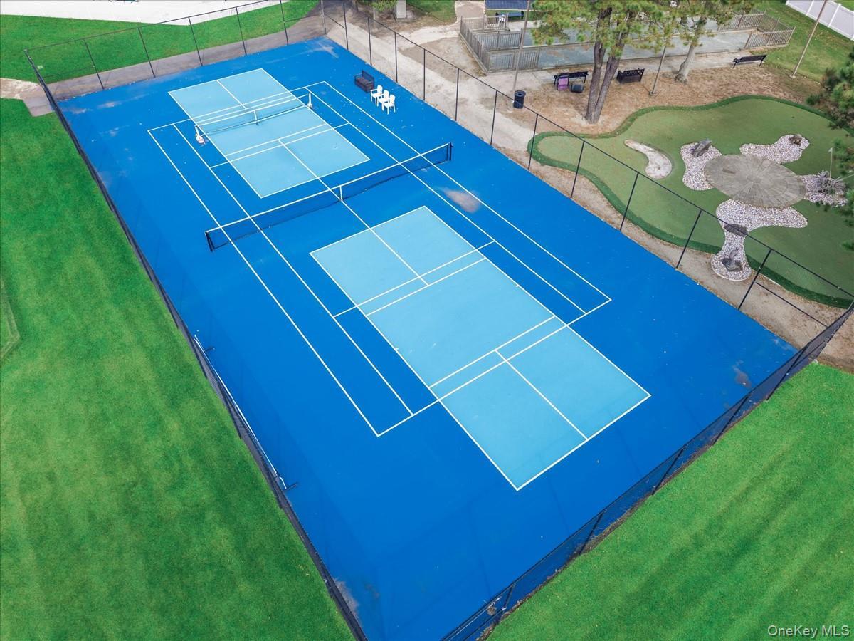 Single Family Limetree Suffolk County, NY 11949, MLS-924086-29