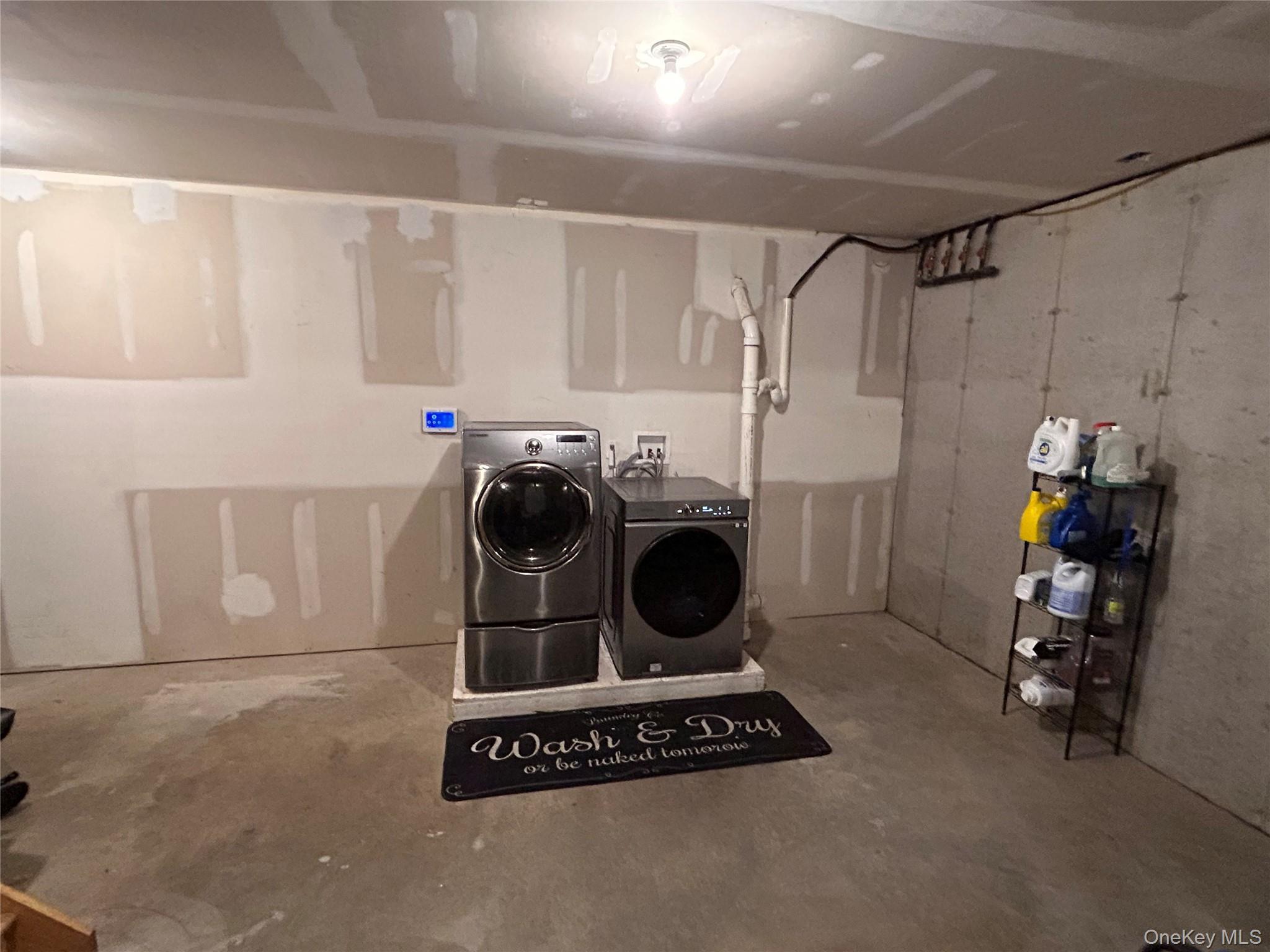 Single Family Robinson Dutchess County, NY 12590, MLS-924121-25